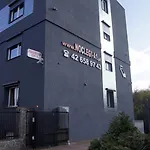 Uslugi Hotelowe A1 홈스테이 *