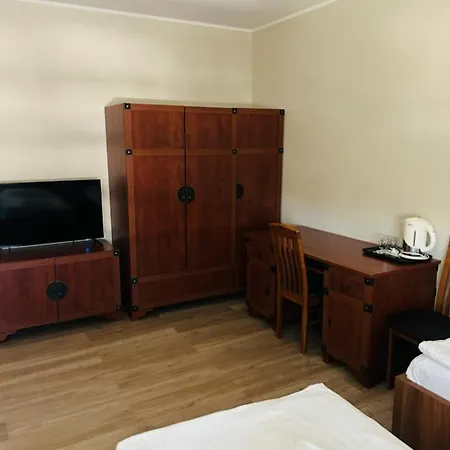 Homestay Uslugi Hotelowe A1 *