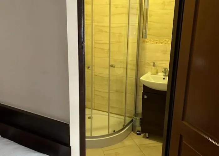 Uslugi Hotelowe A1 Quarto em Acomodações Particulares Łódź