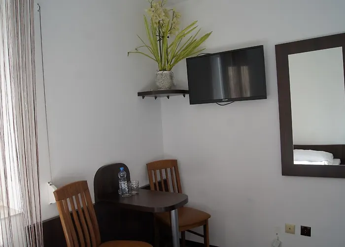 Uslugi Hotelowe A1 *