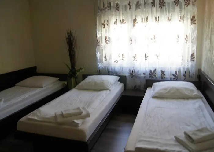 Uslugi Hotelowe A1 לודז'